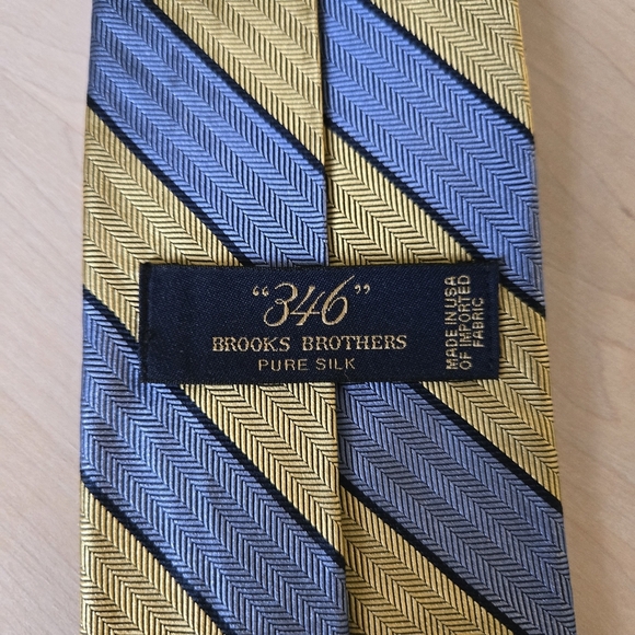 Brooks Brothers Blue and Gold Striped Tie - Picture 4 of 8